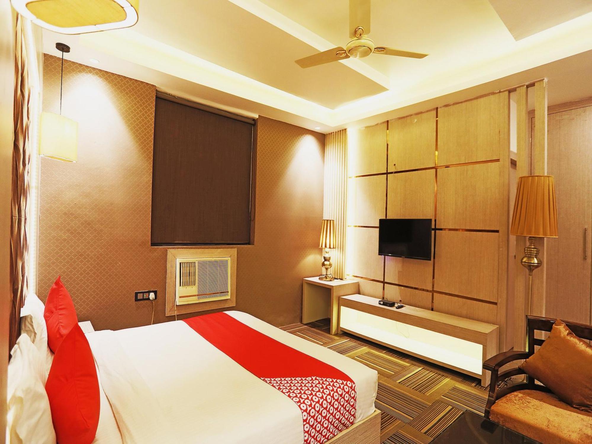 Fabhotel Ronald Inn Faridabad Exterior foto